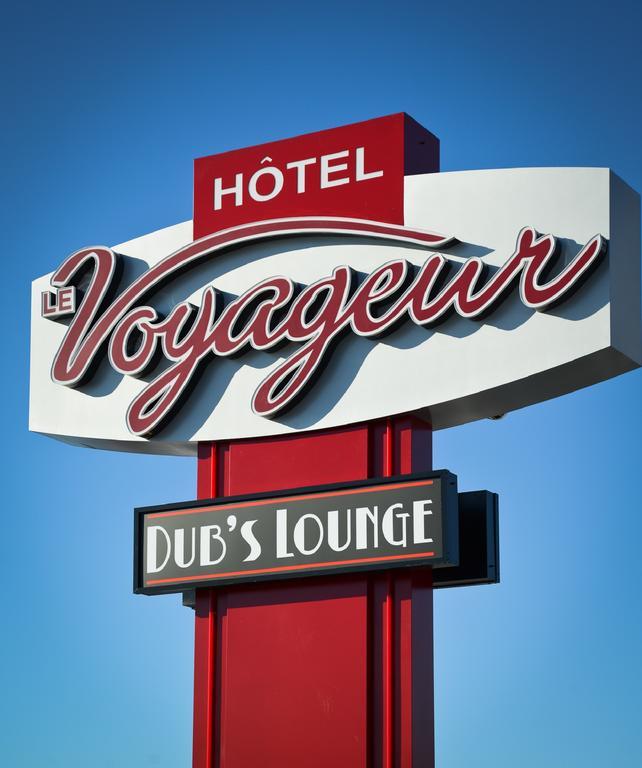 Hotel Le Voyageur Sept-Iles Exterior photo